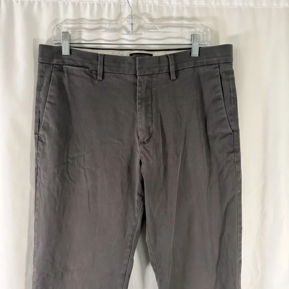 Banana Republic Aiden Slim Men's 33x34 Grey Flat Front Slash Pocket Cotton Blend